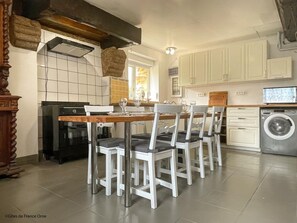 Fridge, microwave, dishwasher