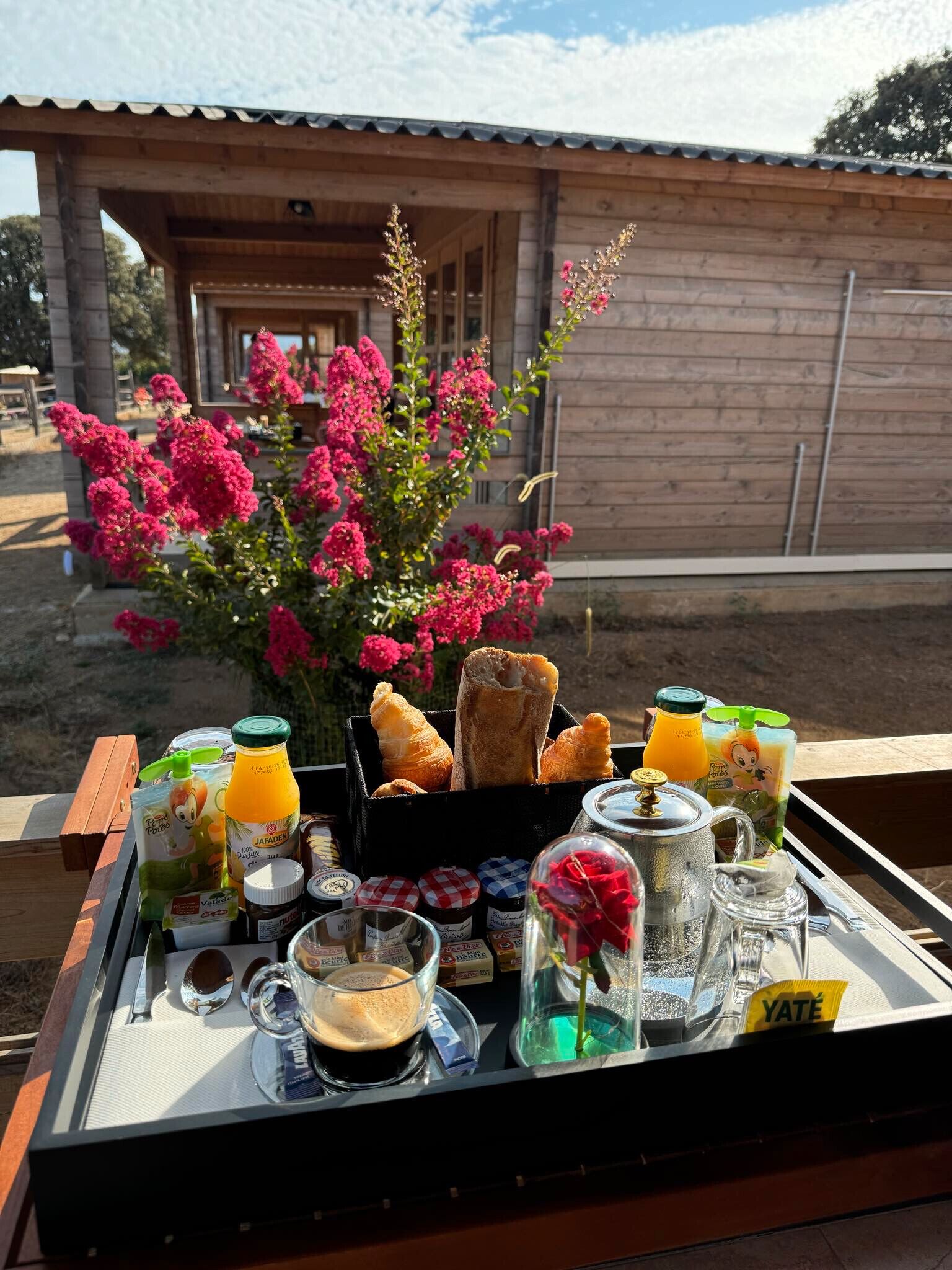 屋外ダイニングエリア