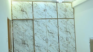 Escritorio y wifi gratis