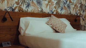 1 bedroom, iron/ironing board, internet, bed sheets