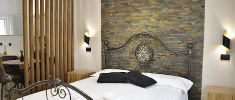 1 habitación, wifi y ropa de cama