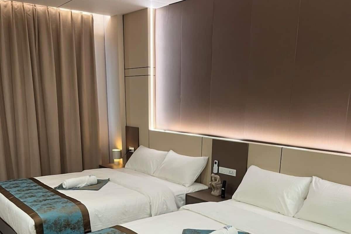 In-room safe, free WiFi, wheelchair access