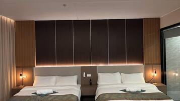 In-room safe, individually decorated, individually furnished, desk