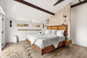 4 bedrooms, iron/ironing board, travel cot, WiFi