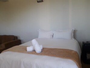 WiFi, bed sheets