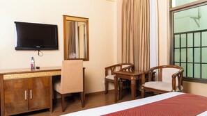 Deluxe Single Room, City View | Free WiFi, bed sheets