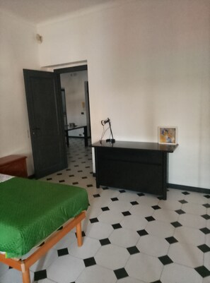 Apartment, 3 Bedrooms, Accessible, Fireplace | Living room | Books - Work Travel and More (Genoa)