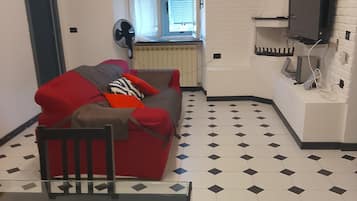 Appartement, 3 chambres, accessible aux personnes à mobilité réduite, cheminée | Salle de séjour