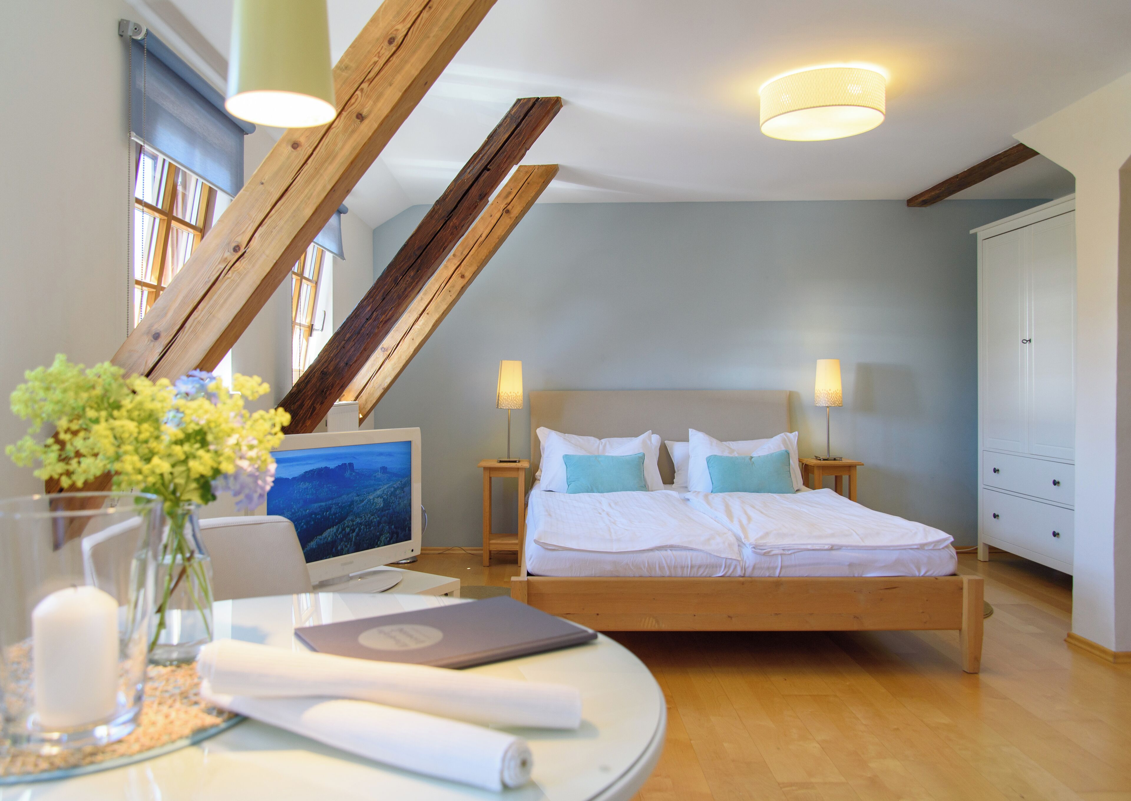 Studio | Hypo-allergenic bedding, individually decorated, individually furnished