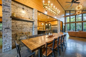 تناول الطعام