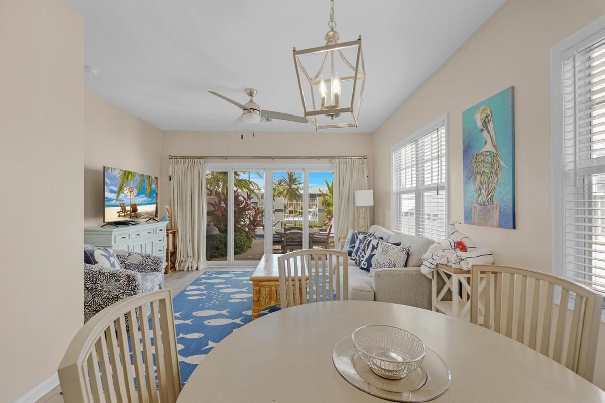 Canalside 2br/1.5ba Bungalow Villa 7023 With Jetted Spa Pool: Village At Hawks Cay Villas - Layton, FL