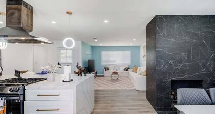 4BR Escape - Mtn Views, Private BBQ