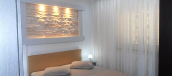 Romantic Apartment in a Detached House with Private Entrance