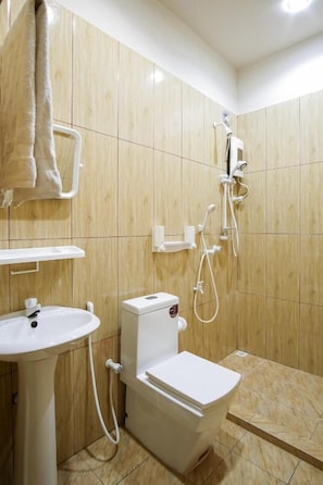 Double Room, Patio, Garden View | Bathroom | Shower, hair dryer, slippers, towels