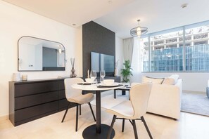 Studio | Internet - 603 Sky Gardens in Dubai (Dubai)