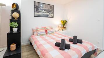 Fer et planche Ă repasser, Wi-Fi, draps fournis