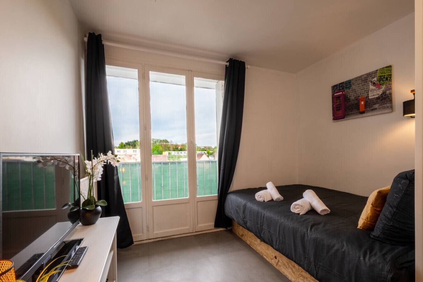 Fer et planche à repasser, Wi-Fi, draps fournis