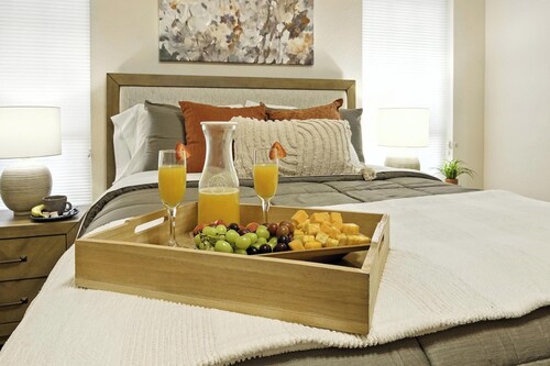 Spur of the Moment - West Texas Escape • Sleeps 7