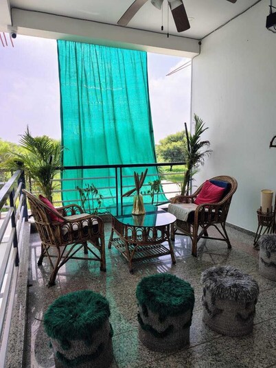 Baba Sundaram Hotel & Restaurant