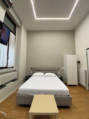 1 bedroom, desk, free WiFi, bed sheets - Charme Milanese between SanSiro and Citylife, a tram to Duomo (Milano)