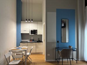 Dining - Charme Milanese between SanSiro and Citylife, a tram to Duomo (Milano)