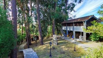 Family Townhome, Pool View | Blackout drapes, iron/ironing board, free WiFi