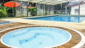 Seasonal outdoor pool, open 8:00 AM to 8:00 PM, pool umbrellas - Quinta dos Ferrage Amares (Amares)