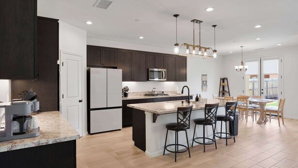 Coffee/tea maker, fridge, microwave, oven - Modern Home w/ Large Backyard, Office & EV Charger (Hanford)
