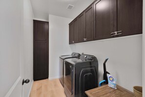 Interior - Modern Home w/ Large Backyard, Office & EV Charger (Hanford)