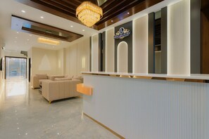 Reception - Travinities Hotel Avni Palace (Ujjain)