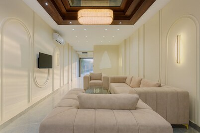 Travinities Hotel Avni Palace