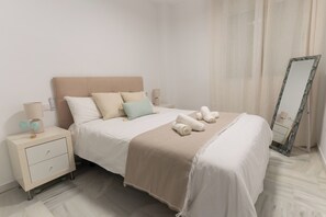 2 habitaciones, tabla de planchar con plancha, internet y ropa de cama 