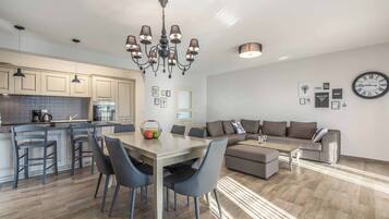 Vila (4 Bedrooms) | Parte interna