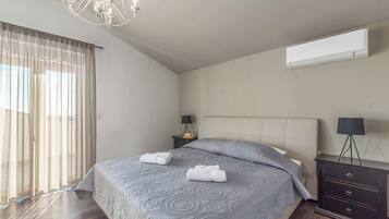 Villa (4 Bedrooms) | Interior