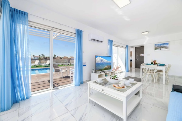 Villa (3 Bedrooms) | Interior