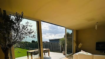 House, 3 Bedrooms, Patio, Garden View | Garden