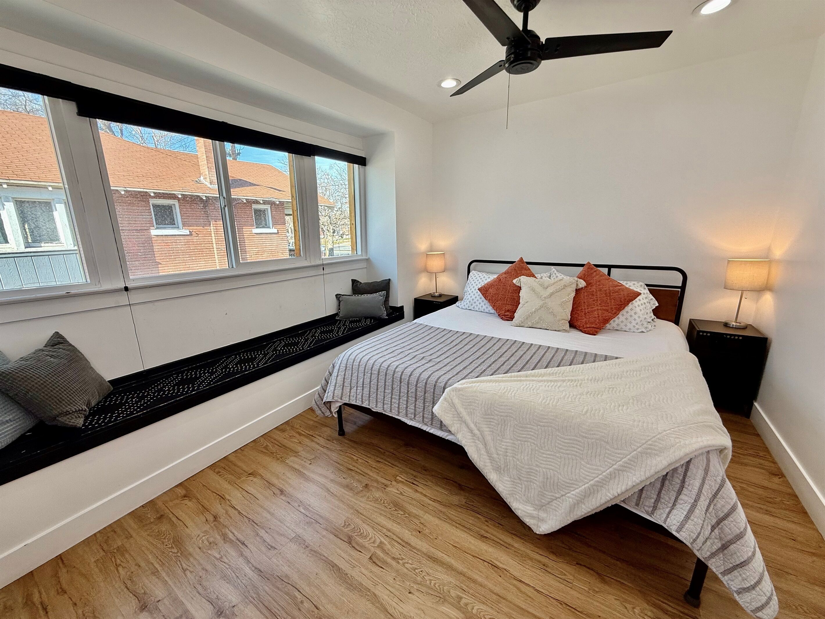 1 Schlafzimmer, Reisekinderbett, kostenloses WLAN, Bettwäsche