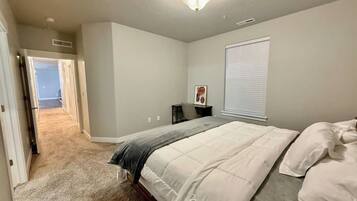 3 bedrooms, desk, iron/ironing board, travel cot