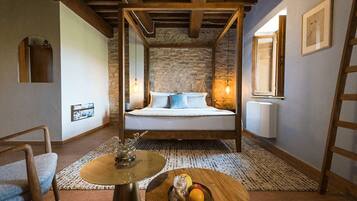 Iron/ironing board, free WiFi, wheelchair access