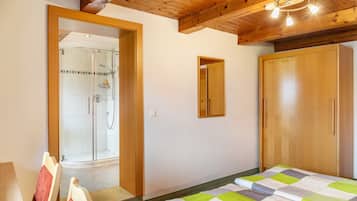 1 habitación, wifi y ropa de cama