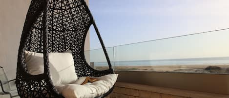 Penthouse, Ocean View | Soundproofing, free cribs/infant beds, rollaway beds, free WiFi