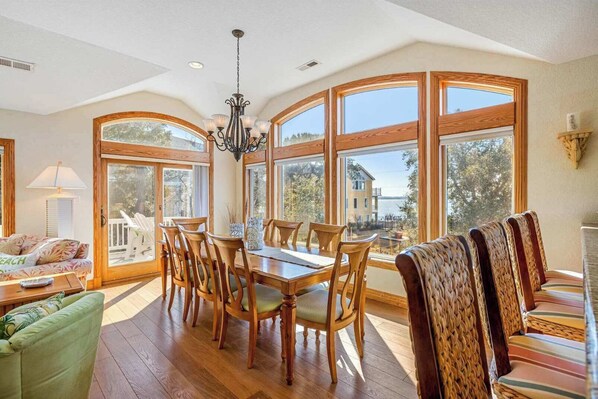 Dining - New Listing! Game room, Private pool & Hot Tub (Kitty Hawk)