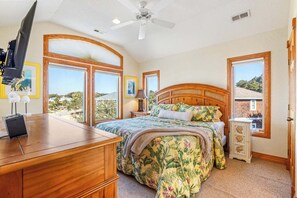 6 bedrooms, iron/ironing board, WiFi, bed sheets