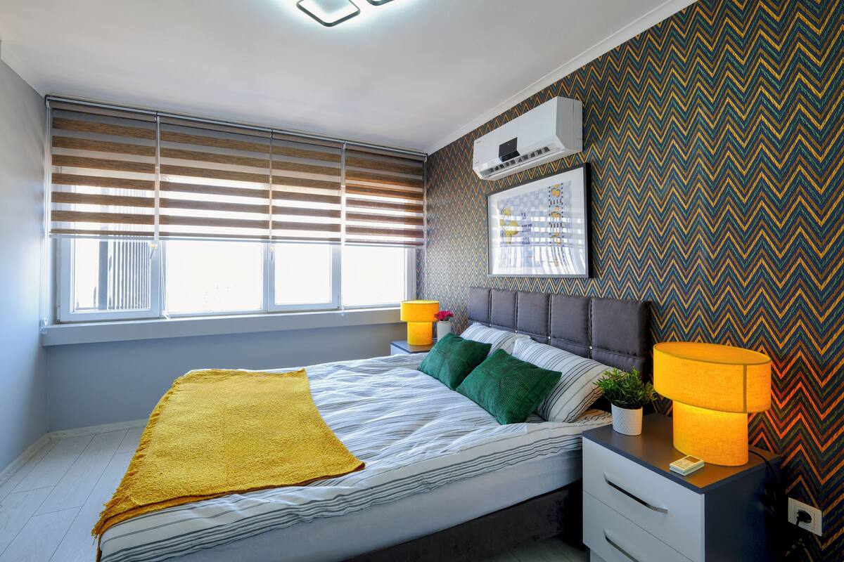 Panoramic Condo, 1 Queen Bed with Sofa bed, Kitchen, Executive Level | Premium bedding, desk, laptop workspace, iron/ironing board