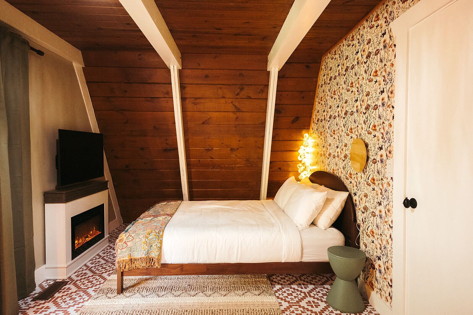 2 makuuhuonetta, silitysrauta/-lauta, ilmainen Wi-Fi, vuodevaatteet