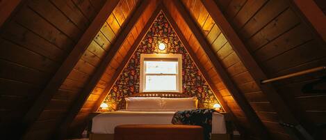 2 slaapkamers, een strijkplank/strijkijzer, gratis wifi, beddengoed