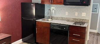 Fieldstone Apartments & Studios