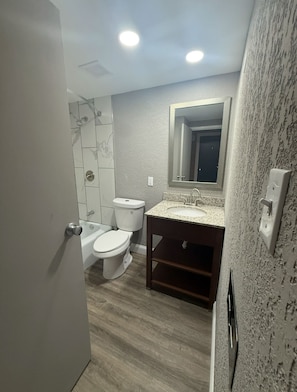 Apartment | Bathroom