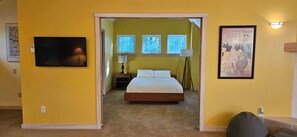 1 bedroom, free WiFi, bed sheets - 1-bedroom apartment north of Leland (Leland)