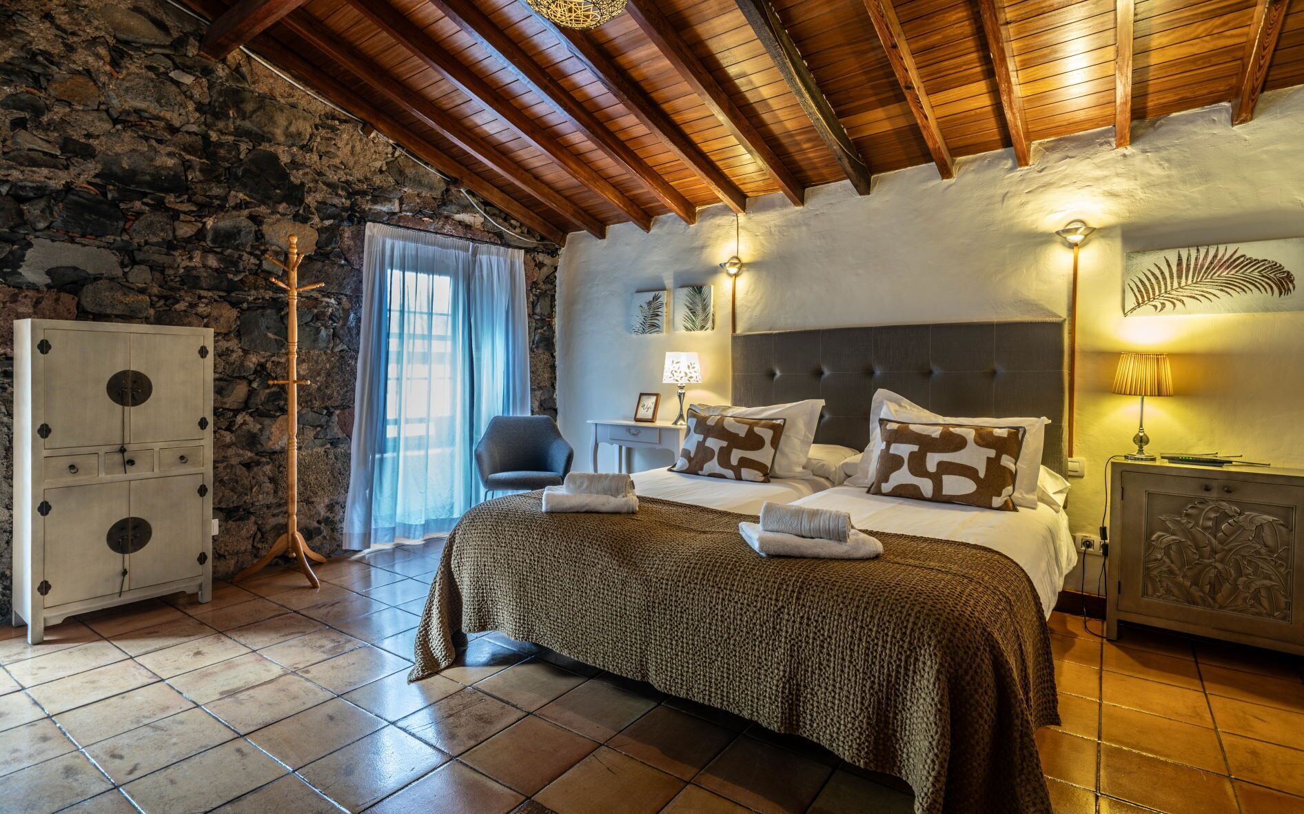 Deluxe Apartment, Patio, Garden View | Iron/ironing board, free WiFi